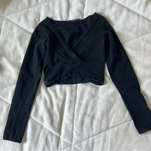 Brandy Melville Cropped long sleeve